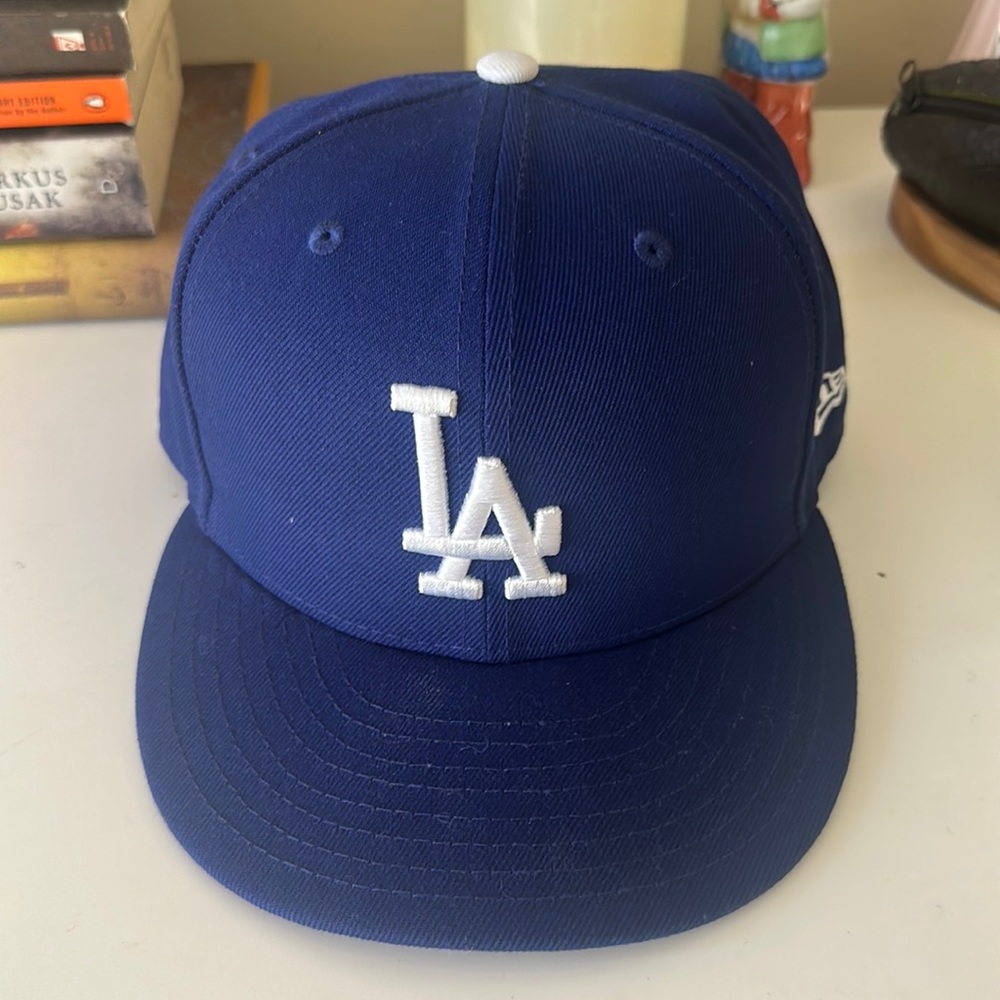LA Dodger New Era hat 7 3/8